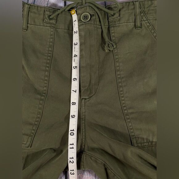 PISTOLA Etta Khaki Green Twill Cotton Contemporary Curved Leg Utility Shorts 26 - Picture 12 of 13